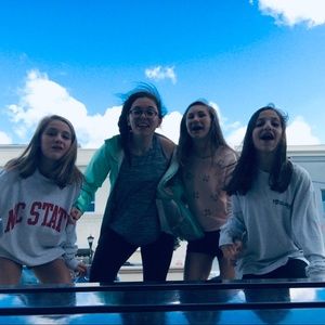 Meet your Posher, Olivia